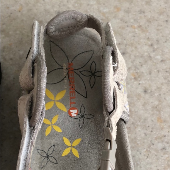 Merrell Sandals - Picture 2 of 3